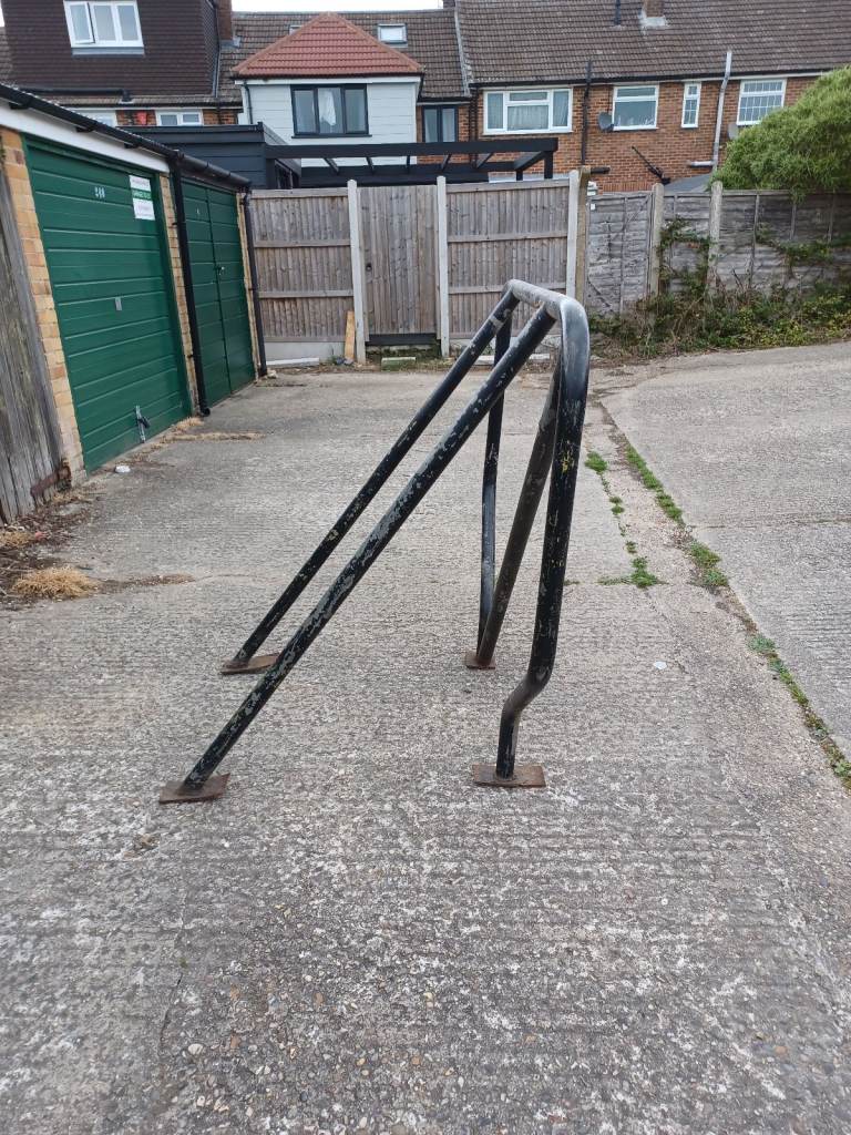 Land Rover Roll Cage / Bar