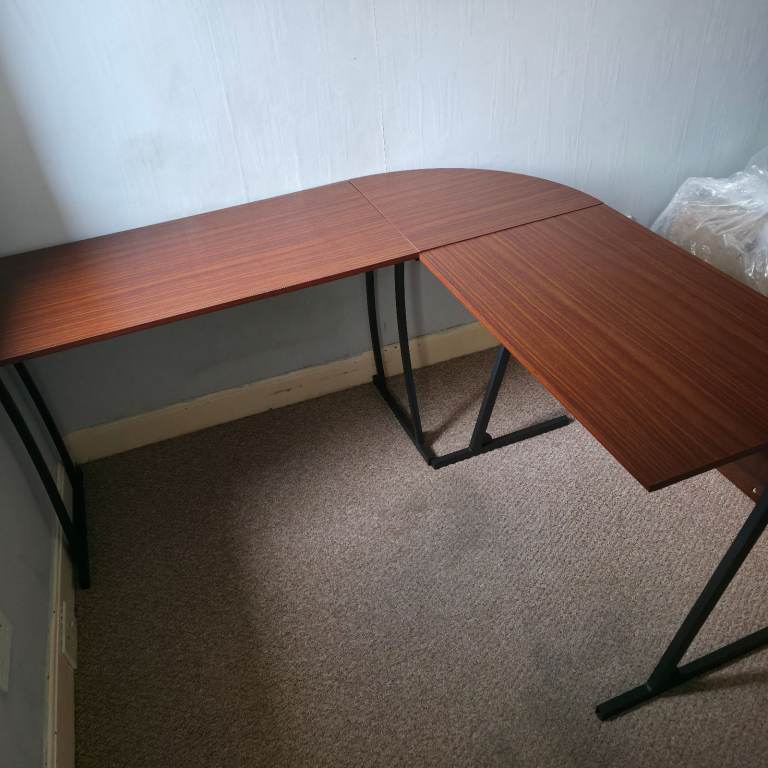 L Shaped Desk