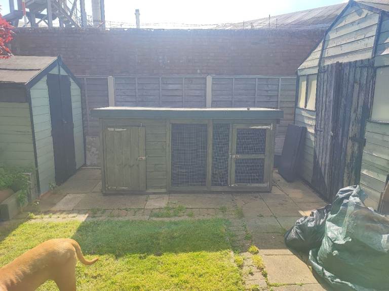 Dog kennel and run 8ft x 4ft