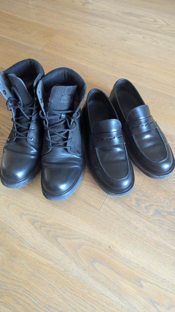 MEN’S BUNDLE of 6 pairs of shoes/boots 43/9

A fantastic bundle of high-quality shoes