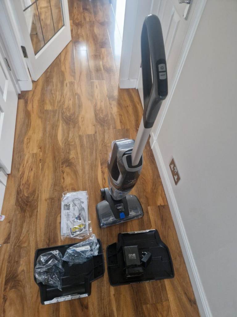 VAX power glode hard floor cleaner 