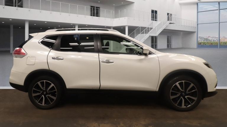 2017 Nissan X-Trail 1.6 dCi 130 Acenta+ 5dr XTRONIC + LEATHER / PANROOF / 7 SEATS + Hatchback DIE...