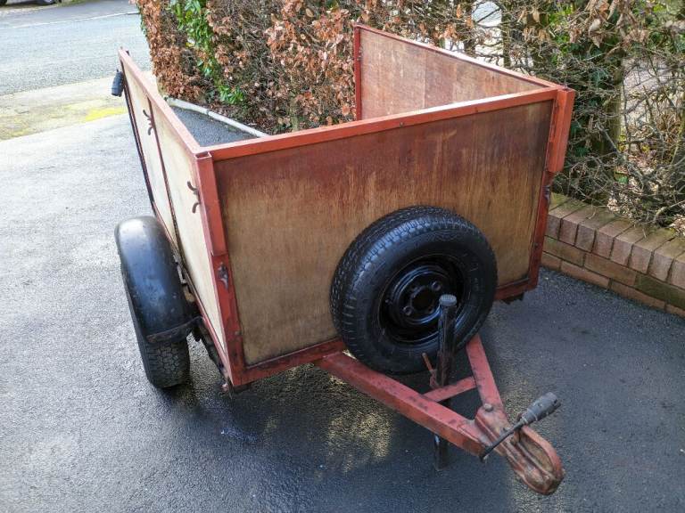 Car Trailer with 3 Classic Mini Steel Wheels