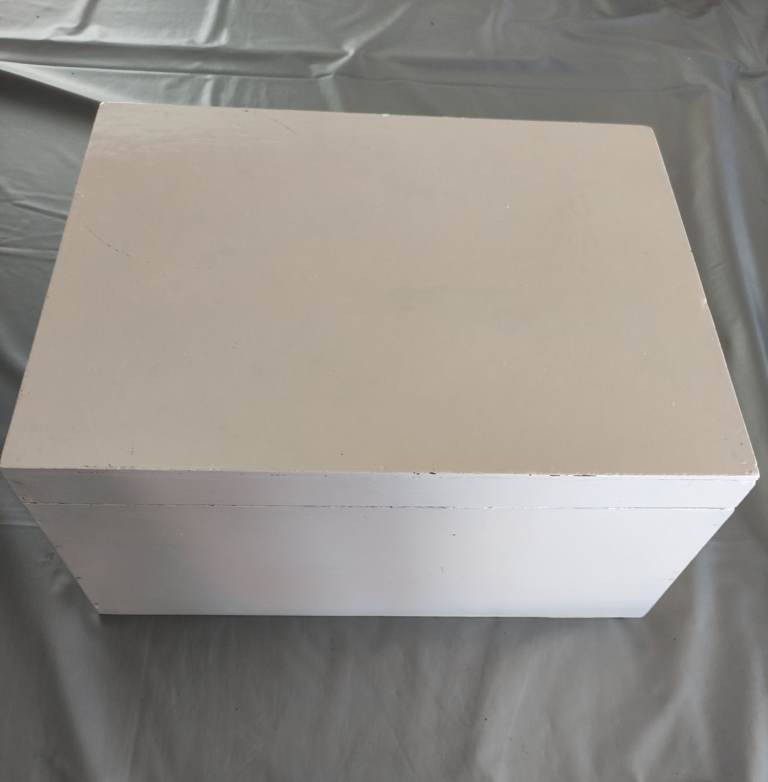 HANDMADE WOODEN STORAGE BOX  WITH HINGED LID. PAINTED CREAM 38cm x 29cm x 18cm