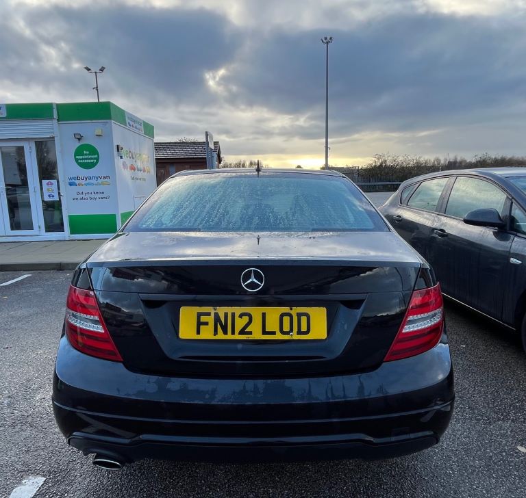Mercedes-Benz C220 2012 Sport Automatic 