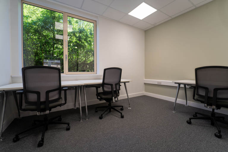 Kircaldy - KY26QJ \ Flexible Small Office Space for Rent