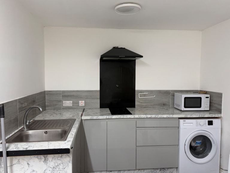 Studio flat in Goodmayes 