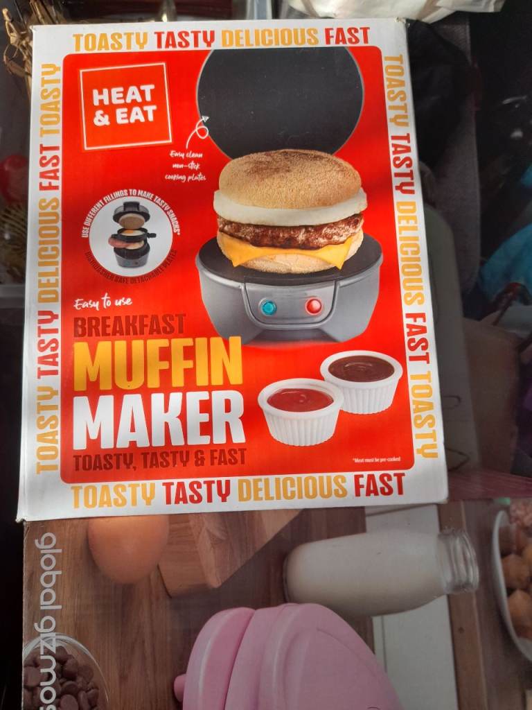 Global Gizmos Breakfast Muffin Maker - New in Box
