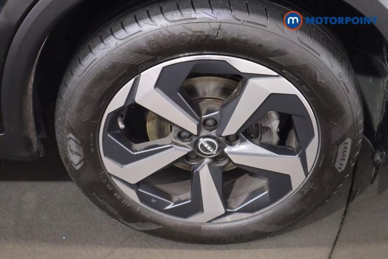 2024 Nissan Qashqai 1.3 DiG-T MH N-Connecta 5dr HATCHBACK PETROL Manual