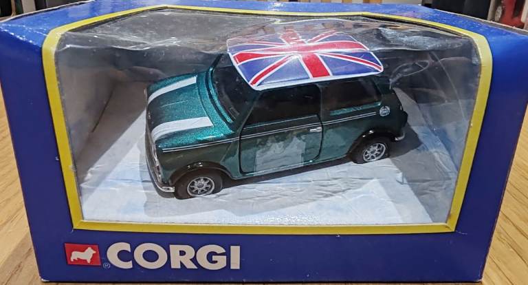 CORGI MINI BRITISH RACING GREEN 