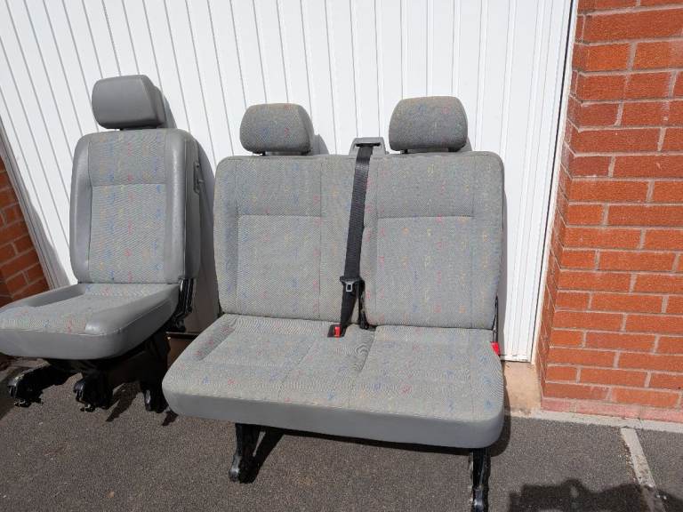 VW T5 2nd row seats 