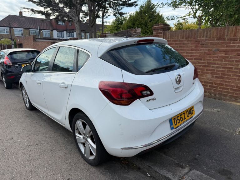 Vauxhall, ASTRA, Hatchback, 2013, Manual, 1598 (cc), 5 doors