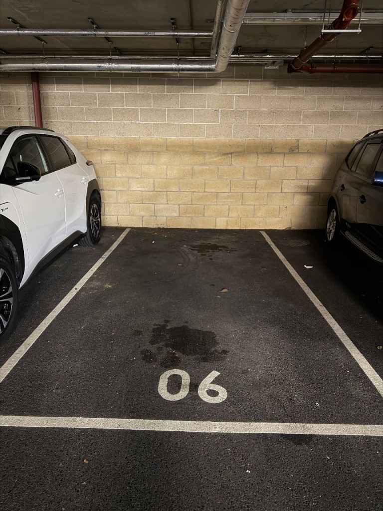Secure Indoor Parking Space, Haggerston (2 mins from station)