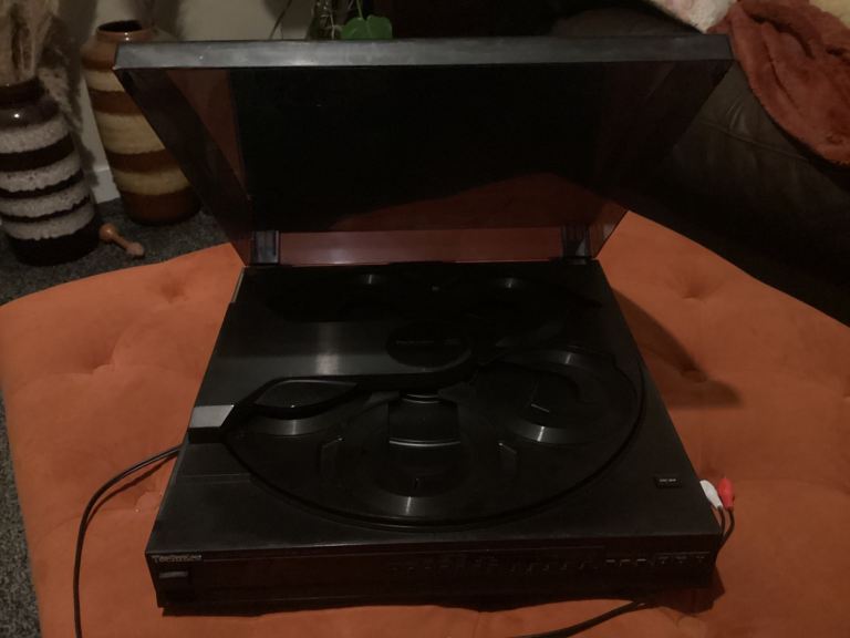 Technics SL-PK25 Multi Compact Disc Player – Full working order