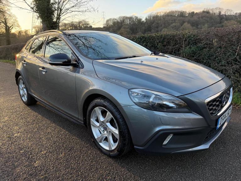 Volvo, V40, Hatchback, 2014, Semi-Auto, 1560 (cc), 5 doors