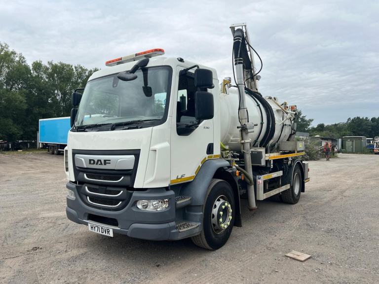 22 DAF TRUCKS LF 230 18 TONNE WHALE COMBINATION TANKER, 30,800 KM , 8,183 LTRS