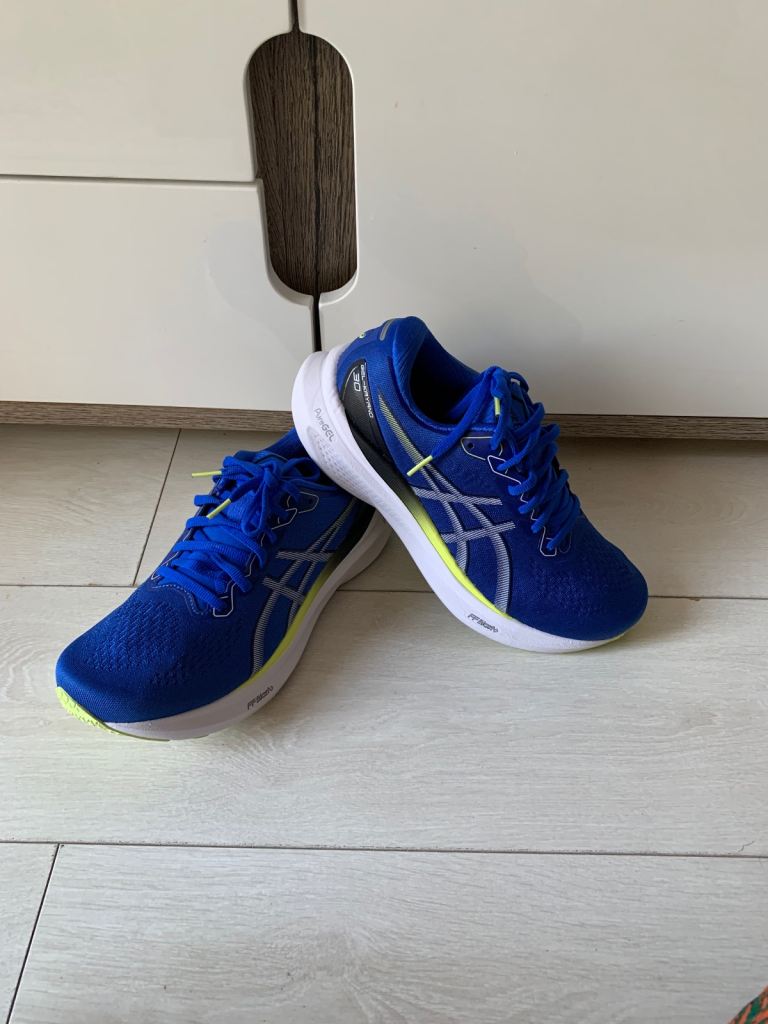 Asics kayano 30 adult running  Trainers size 7.5/42