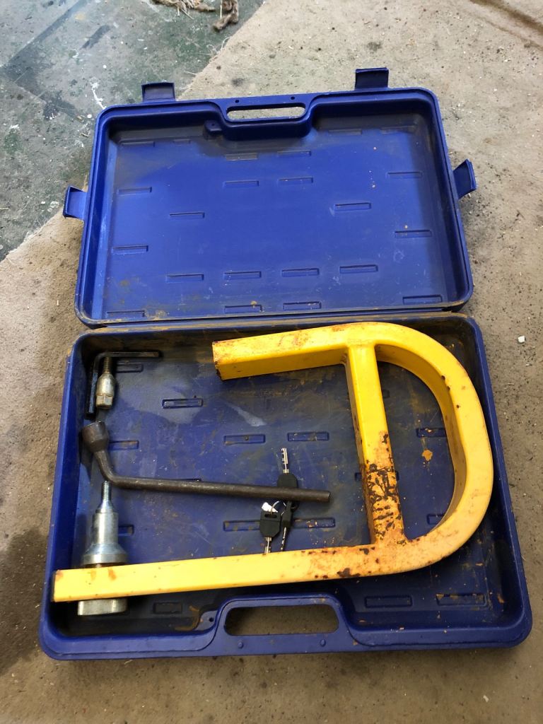 Stronghold caravan/Motorhome wheel clamp.