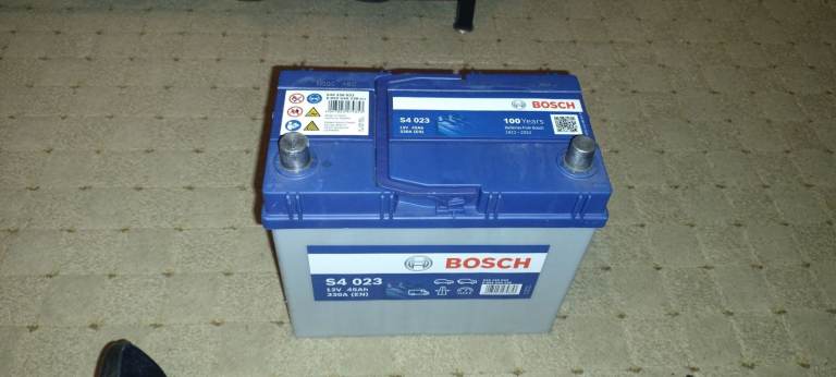 Almost new Bosch S4 023 battery. Petrol up to 2L. Diesels up to 1.4L. Mitcham - Post code: CR4 3FF.