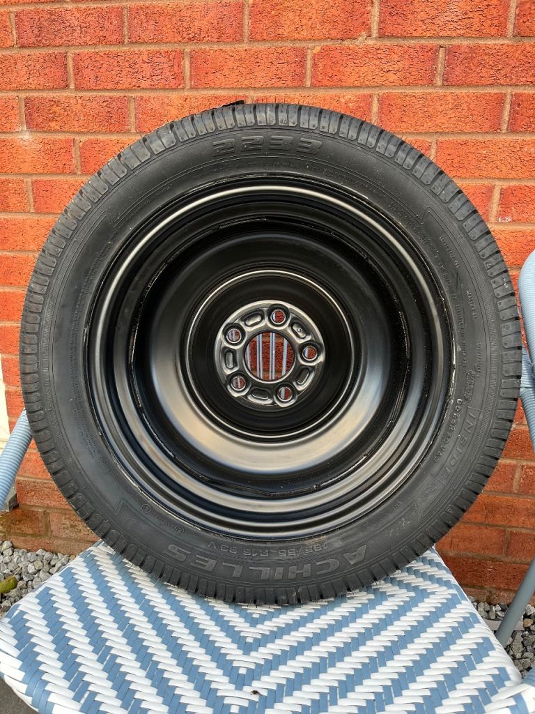 Spare wheel and tyre. 
