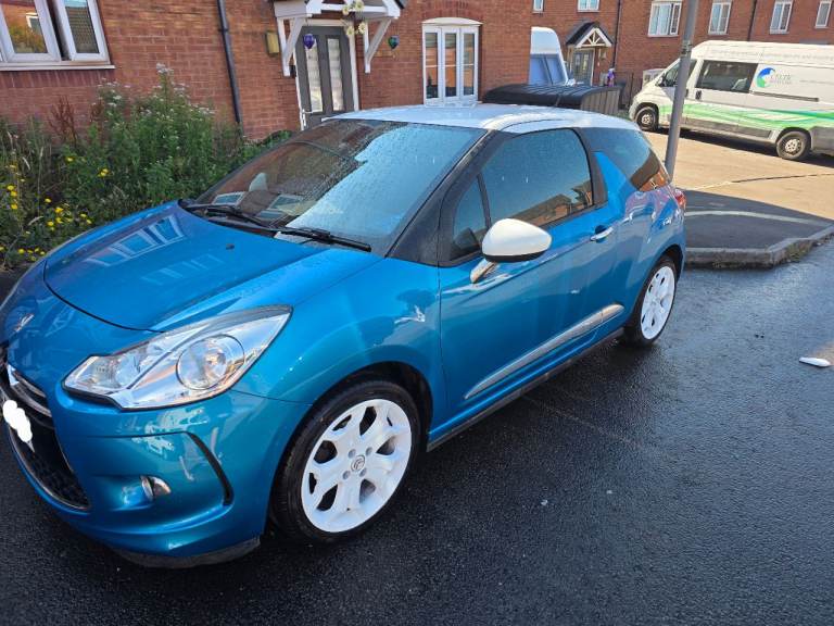 Citroen, DS3, Hatchback, 2014, Manual, 1560 (cc), 3 doors