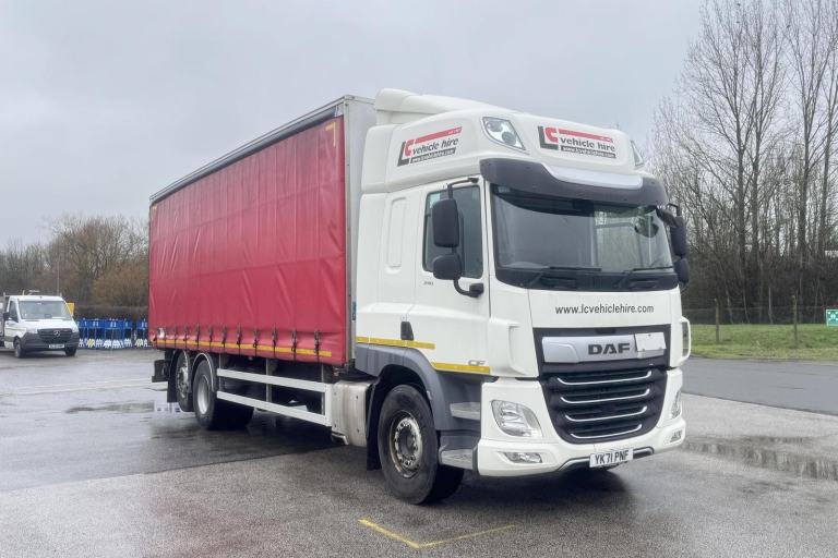 2021 71 Euro 6 DAF CF340 6X2 26t Curtain Moffett Mount