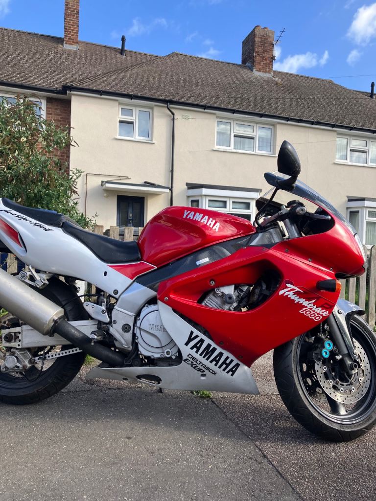 1996 Yamaha yzf1000r (thunderace)