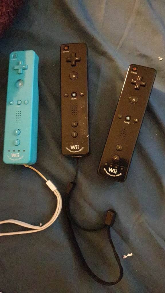 Nintendo wii motion plus remotes 
