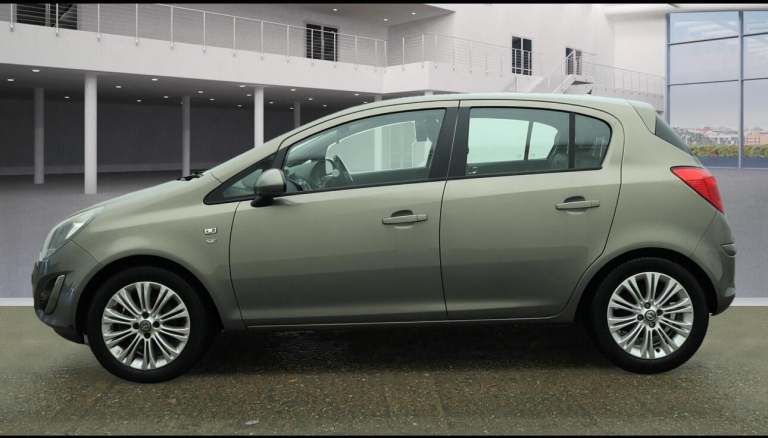 2013 Vauxhall Corsa 1.4 16V SE Auto Euro 5 5dr HATCHBACK Petrol Automatic