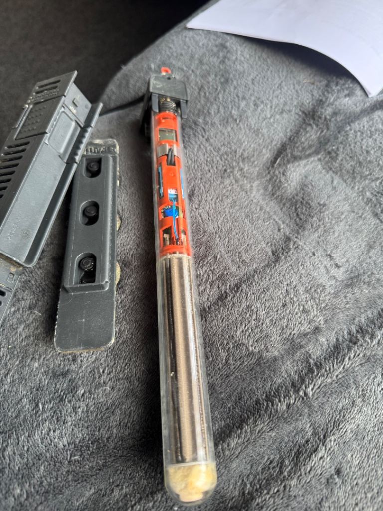 Fluval E100 aquarium heater