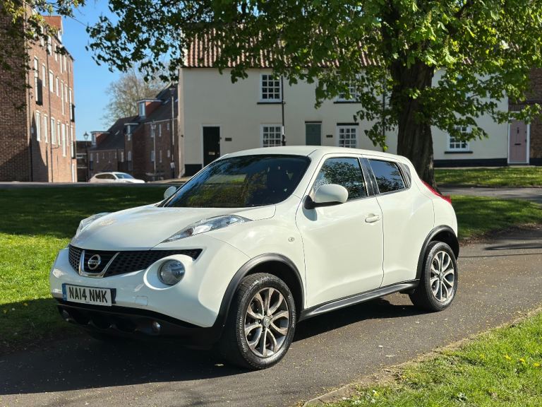 Nissan, JUKE, Hatchback, 2014, Manual, 1598 (cc), 5 doors