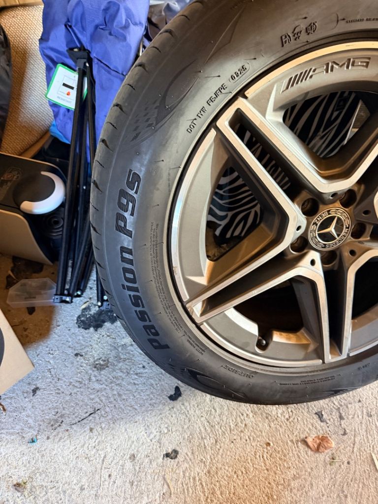 20” Mercedes AMG wheels and tyres