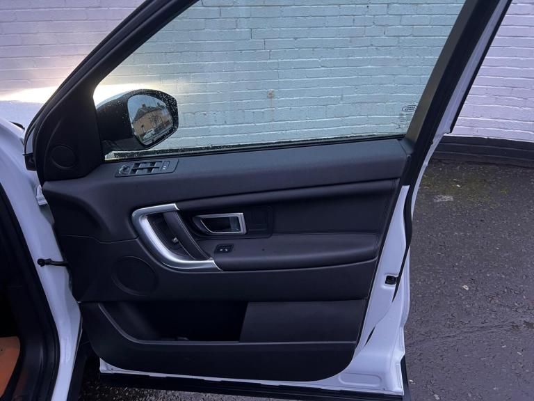 2018 Land Rover Discovery Sport 2.0 TD4 180 HSE 5dr Auto ESTATE DIESEL Automatic