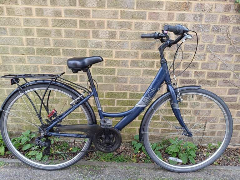 Lightweight Aluminium Apollo Elyse Hybrid bike in good condition with new brake pads