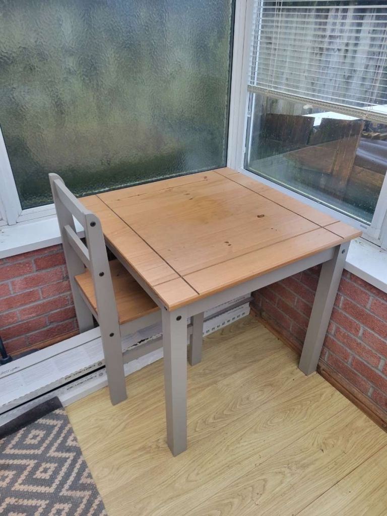 Dining table and chairs with matching coffee table 