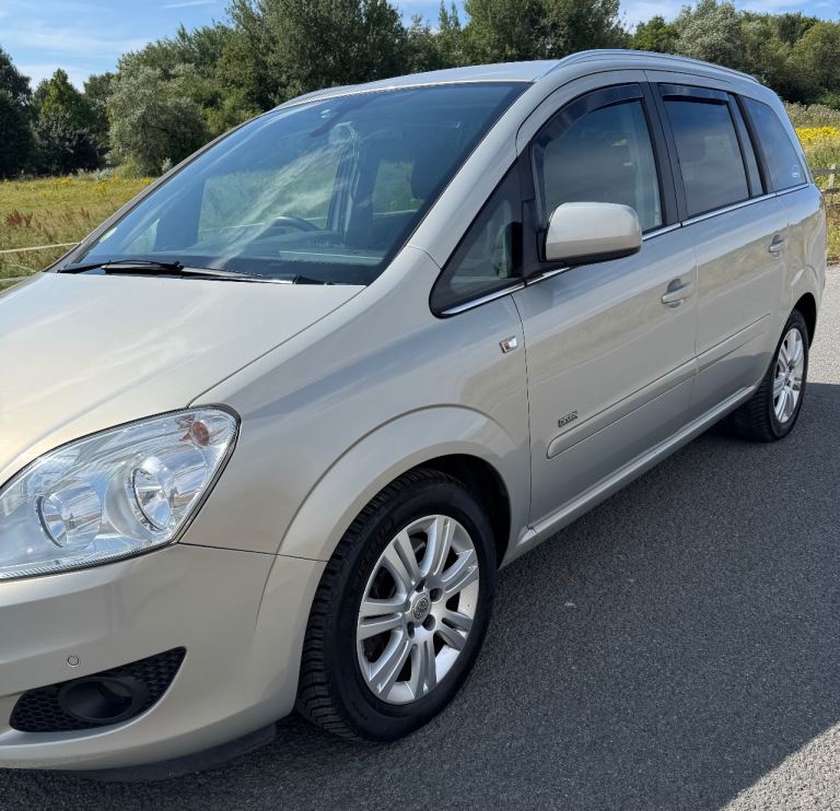 Vauxhall, ZAFIRA, MPV, 2011, Manual, 1686 (cc), 5 doors