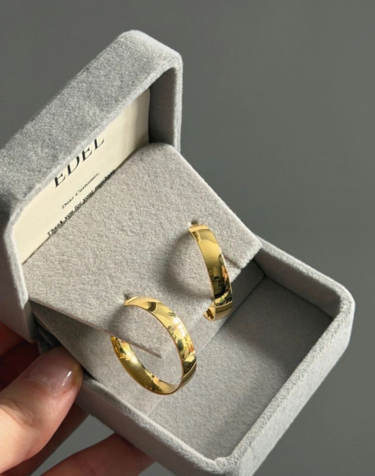 Hoops earrings 18k solid gold 4.44g