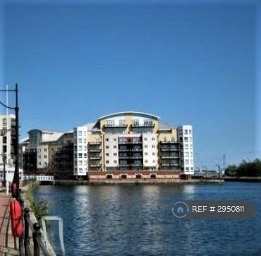2 bedroom flat in Cardiff Bay, Cardiff, CF10 (2 bed) (#2950811)