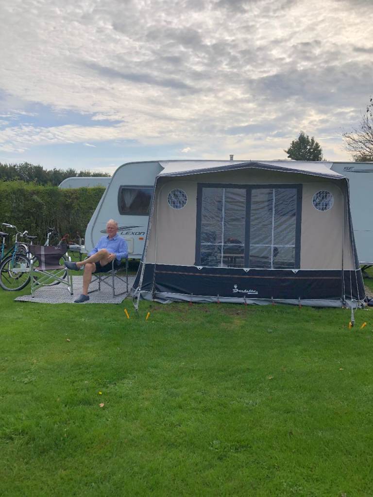 Lunar Lexon SE 2010 and all ready to roll equipment, incl awning