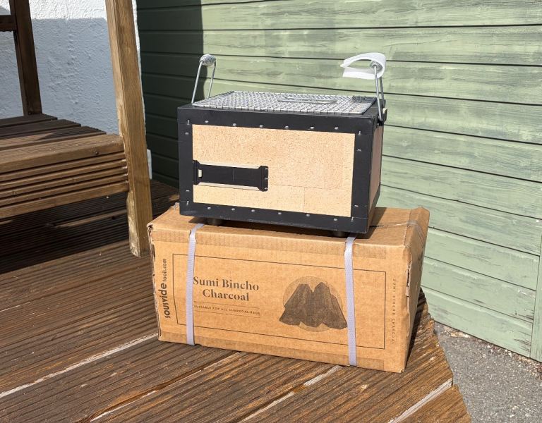BRAND NEW Japanese Konro BBQ Grill + 10kg Binchotan Charcoal