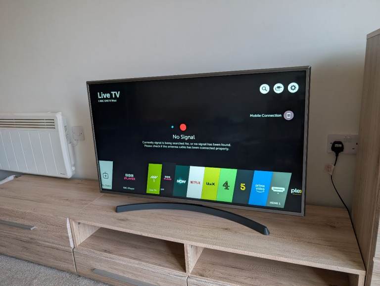 LG 43" Smart TV