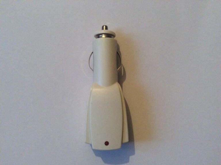 TWIN USB CAR CHARGER.