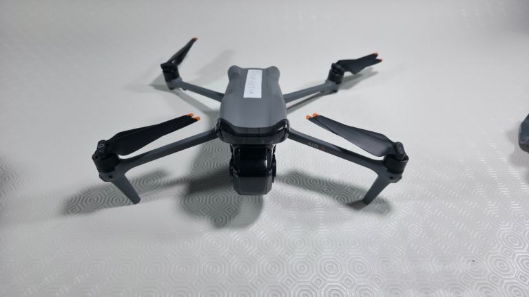 DJI Air 3 Creator Combo – Like New – Full Original Packaging – Excellent Condition