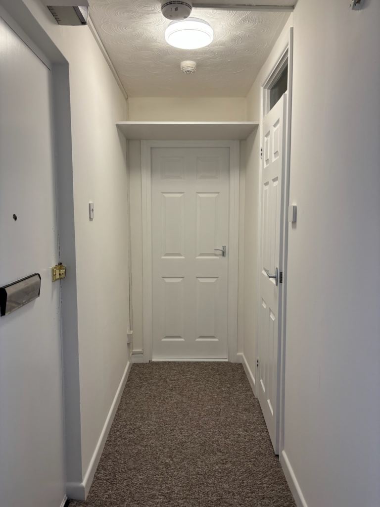 Front sea line 1 bedroom just renovated flat