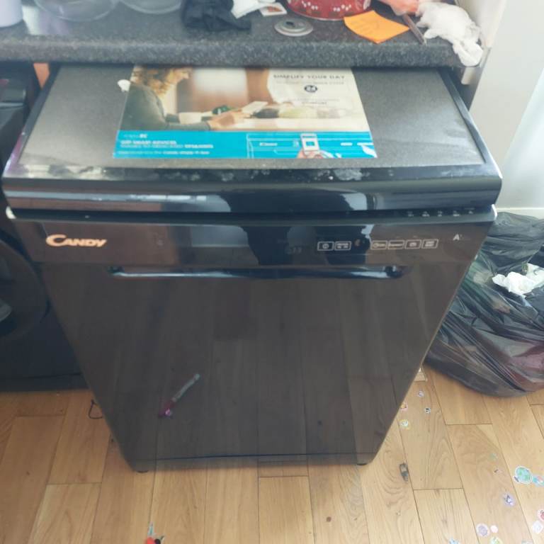 Candy smart dishwasher 60cm (DELIVERED)