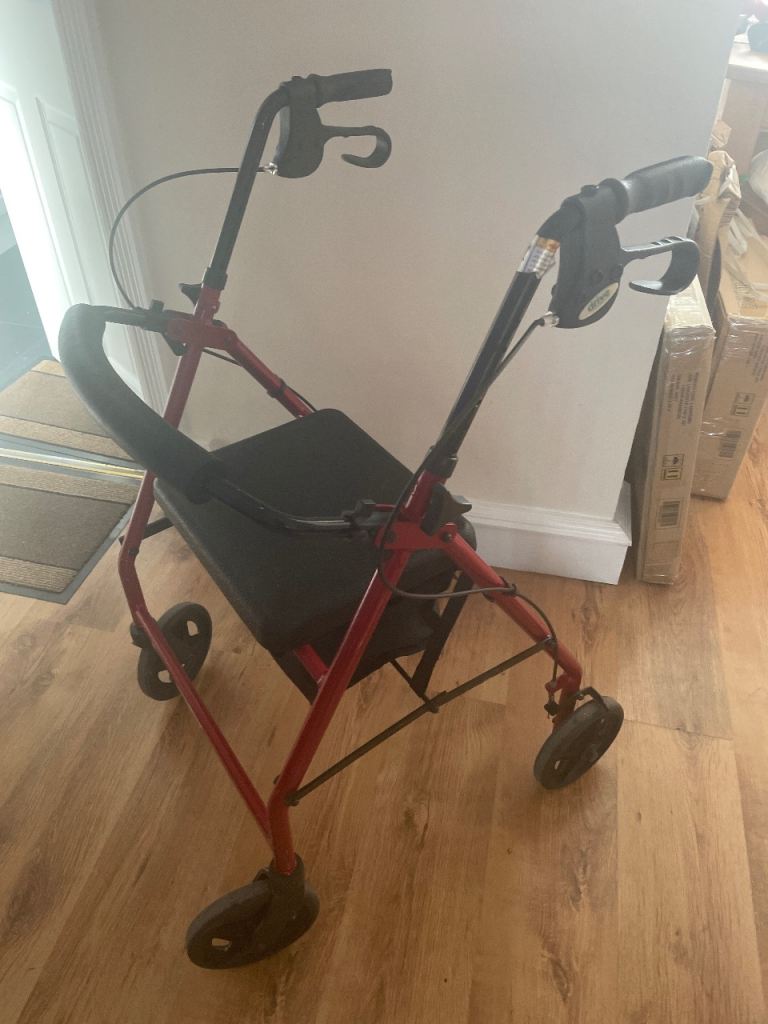 Drive 4 wheel walker with seat and bag