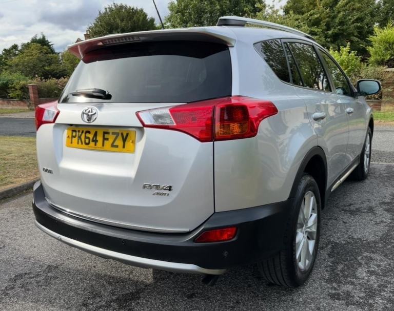 2014 (64) TOYOTA RAV4 2.2 D-4D INVINCIBLE 12 SERVICES! RUNS/DRIVES GREAT! LOVELY