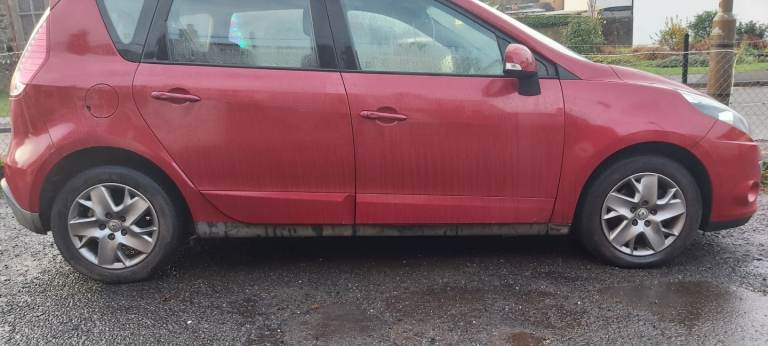 RENAULT SCENIC 1.5 DCI  SIX SPEED AUTOMATIC 63000 MILES MOT SEP 26