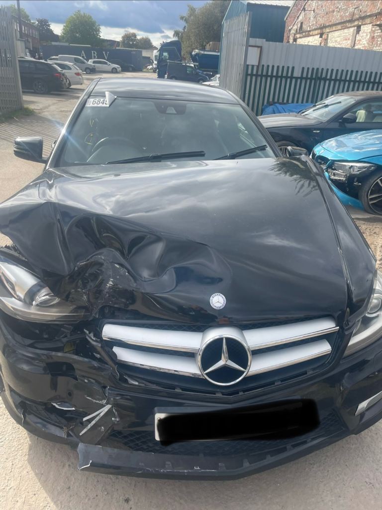 MERCEDES C204 A204 BREAKING FOR PARTS HEADLIGHT MIRROR DOOR SUSPENSION AIRBAG BOOTLID REAR BUMPER