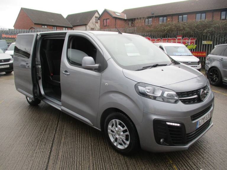 2021 70 VAUXHALL VIVARO 2.0 TURBO D 3100 SPORTIVE 6 SEAT CREW VAN LONG WHEEL BAS